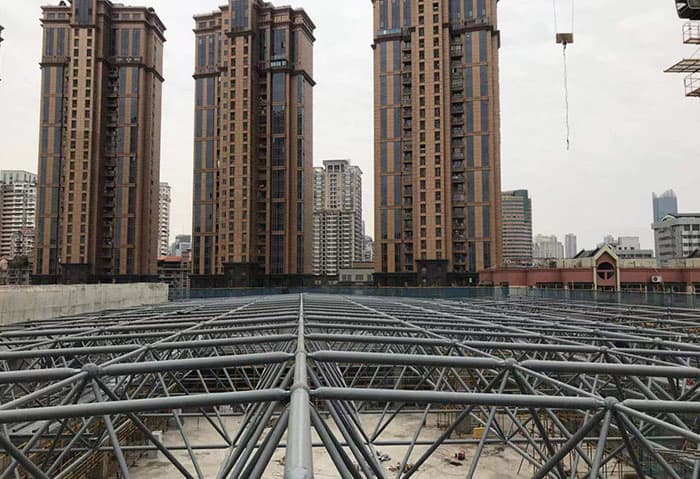 磐石螺栓球网架结构